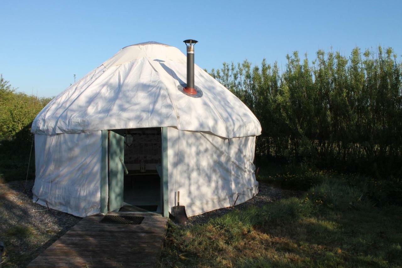 Mill Haven Place Glamping-Yurt 1 Talbenny Exterior foto